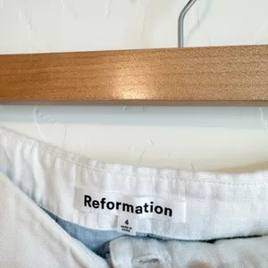 Reformation | Hailey 100% Linen Low Rise Mini Skirt in Mineral Blue‎ thumbnail 8