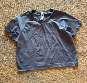 Lululemon Cropped Swiftly Tech thumbnail 1