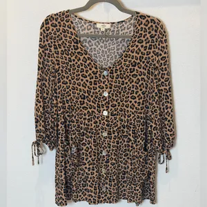 Entro Leopard Print Button Down Blouse Tie Sleeve V-Neck Pockets Boho Chic Small thumbnail 3