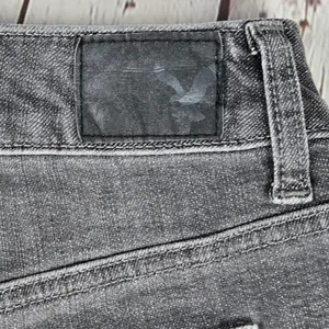 American Eagle‎ Vintage Hi-Rise Festival Shorts Grey Studded Denim Size 14 NWT thumbnail 9