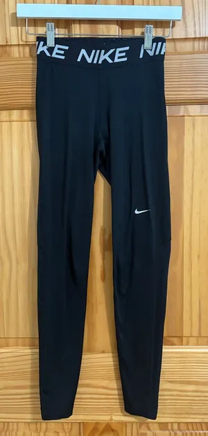 Nike Dri-Fit Size Small Black High-Rise Activewear Leggings thumbnail 1