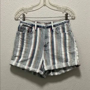 BDG High-Waisted Mom Short - Striped Denim Size 27 thumbnail 4