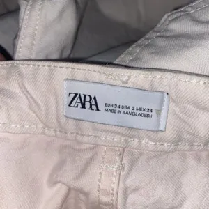 Zara High Waisted Light Pink Denim Mom Jeans Women's Size 2 thumbnail 7