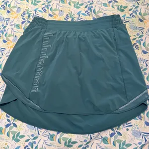 Special edition lululemon skort size 14 thumbnail 1