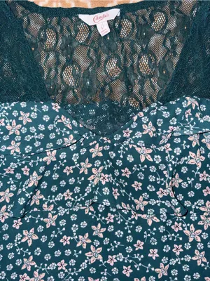 Candie's Dark Green Floral Lace Yoke Blouse thumbnail 3
