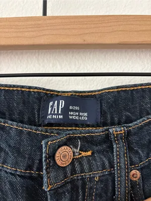 Gap Women's High Rise Wide Leg Jeans thumbnail 2