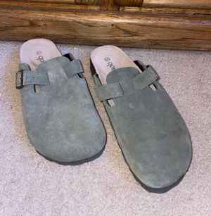 Qomfort Clogs thumbnail 1