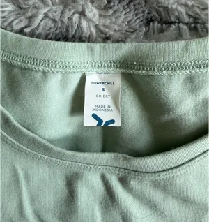 Old Navy Powerchill Workout Top - Pale green Small thumbnail 3