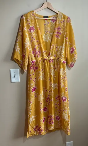 Vince Camuto Floral Sheer V-Neck Midi Dress Medium Yellow Women Flutter Sleeve thumbnail 1