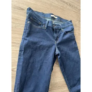 Levi’s 711 Skinny Jeans Womens 28 Dark Wash Mid Rise Stretch Denim Indigo Blue thumbnail 7