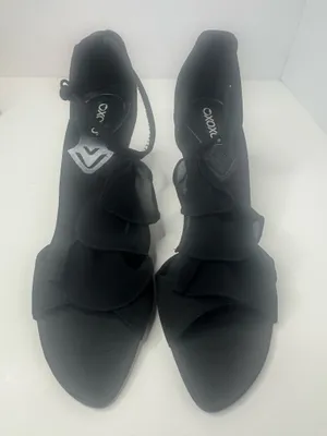 XOXO Black Fabric Heels Women's Size 7.5 thumbnail 1