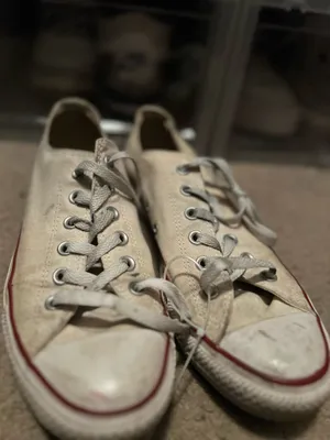 Converse Sneakers thumbnail 3