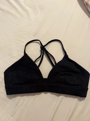 Alo yoga faux leather splendor bra thumbnail 3