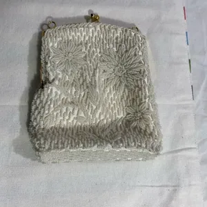 Vintage White Beaded Evening Bag Floral Beadwork Gold Metal Frame Satin Lining thumbnail 2