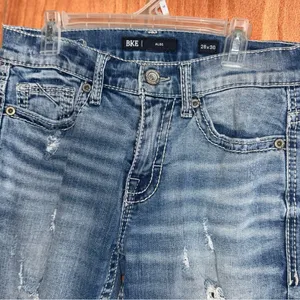 Woman’s‎ BKE Alec distressed blue jeans 28x30 pre-loved thumbnail 2