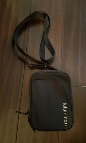lululemon athletica Black Crossbody Phone Pouch with Vertical Logo *READ thumbnail 1