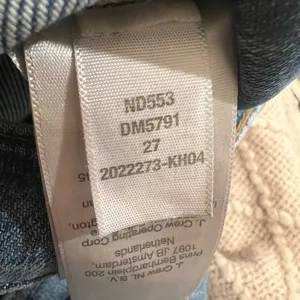 MADEWELL Cali Demi-Boot Jeans in‎ Dorrance Wash: Kick Out Crop thumbnail 9