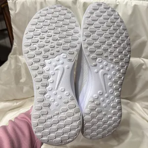 NEW Nike‎ Revolution Running Shoes SIZE 6 B11 thumbnail 9