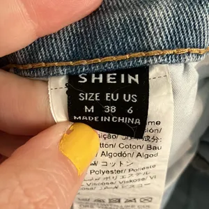 🎉4 for $20 Shein Denim Mini Skirt, Medium (US 6) thumbnail 4