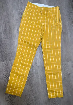 Old Navy Pixie Style Pants thumbnail 1