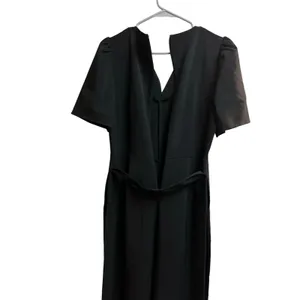 Lark & Ro Women's Puff Sleeve Split Neck Belted Crop Length Jumpsuit Black 6 thumbnail 10