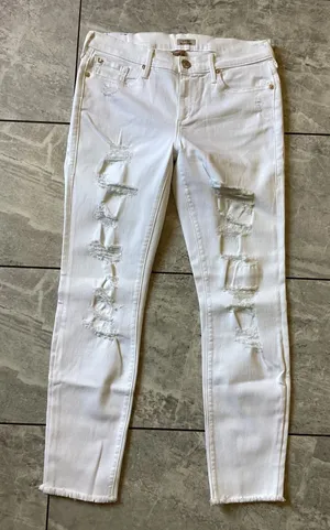True Religion Cora Mid Rise Straight Distressed White Jeans Womens 28 Raw Hem thumbnail 1