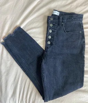 Abercrombie Black High Rise Jeans thumbnail 7