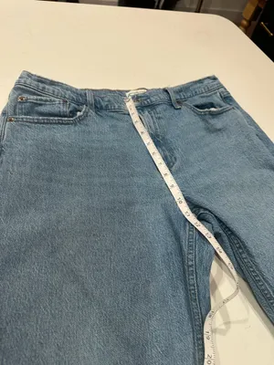 Abercrombie & Fitch The Baggy Low Rise Jeans Short Length thumbnail 4