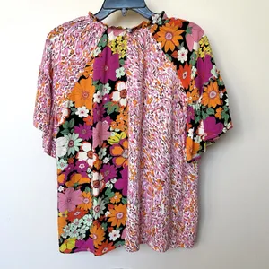 Entro Top Women's Lg Flutter Sleeve V-Neck Boho Floral Patchwork Mixed Print Fun thumbnail 3