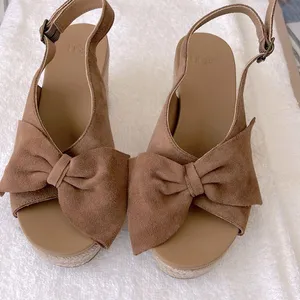 UGG Camila chestnut platform sandals thumbnail 1
