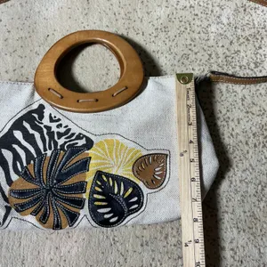 Relic Brand Zebra Tropical Leaf Canvas Handbag Wood Handle Crossbody RLH8120‎ thumbnail 2