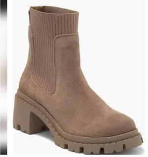 Steve Madden Zappa Lug Sole Bootie Size 9 thumbnail 6