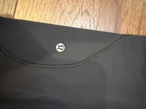 Lululemon High Rise Black Athletic Cropped Legging Size 8 - C11-517 thumbnail 7