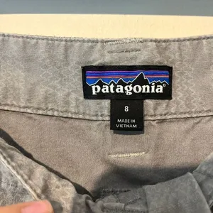 Patagonia W's Venga Rock Capris - Size 8 - Grey Climbing/Hiking Capri Pants thumbnail 4
