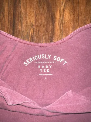 Aeropostale Top thumbnail 2