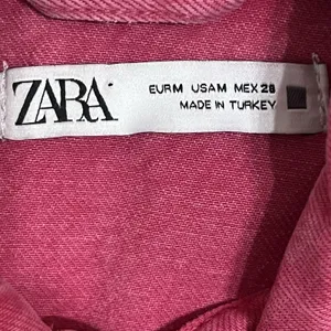 Zara Z1975 Cropped Denim‎ Jean Jacket Barbiecore Pink Size Medium thumbnail 5