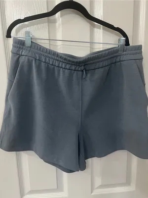 Lululemon Softstreme High-Rise Short 4" thumbnail 2