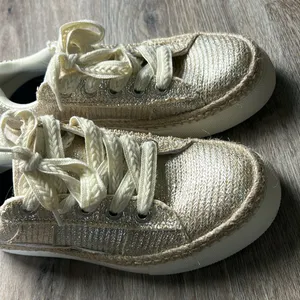 Blowfish Malibu North-shore Espadrille Sneakers Size 8 Medium thumbnail 7