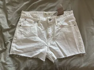 Madewell White Relaxed Denim Shorts thumbnail 2