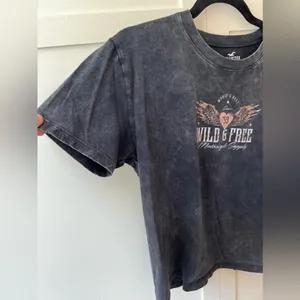 Hollister‎ Women’s Marble Wild & Free T Shirt Size S thumbnail 3