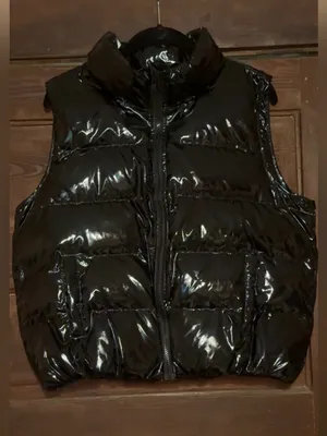 TCEC Shiny Black Quilted Puffer Vest thumbnail 1