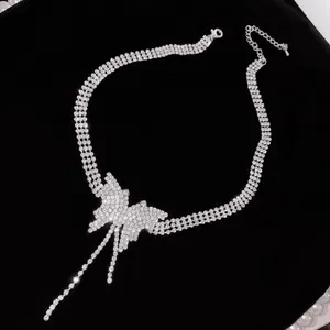 Women‘s Full Rhinestones Butterfly Pendant Choker Necklace thumbnail 1