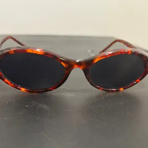 Tortoise Shell Oval Sunglasses Brown thumbnail 2