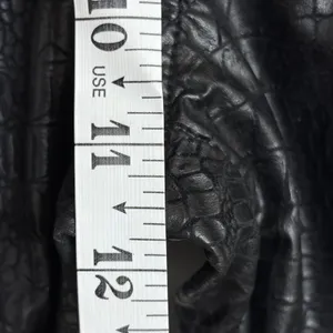 Vintage Guess Jeans 1990s Black Crocodile Embossed Faux Leather Pants Size 33 thumbnail 6