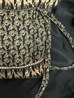 Black & Gold Giraffe Print Quilted Shoulder Bag thumbnail 3