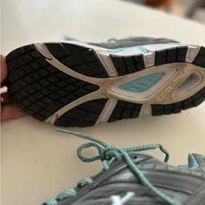 Women’s Xelero shoes. Lightly‎ worn. These do not come with insoles. thumbnail 6