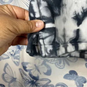 Merrell Tie-Dye Black and White Shorts SZ XL thumbnail 7