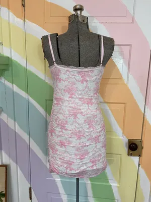 LoveShackFancy X Victorias Secret Charlamagne Pink Ruched Lace Dress Sz XS💛🎀 thumbnail 7