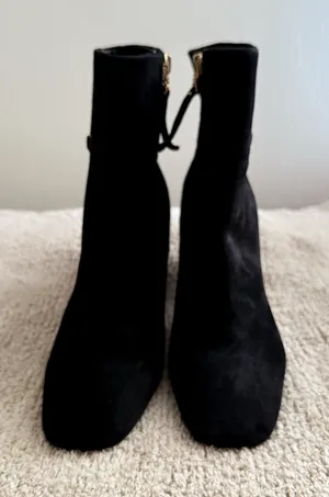 Chic Black Ankle Boots for Women Size 6 thumbnail 1