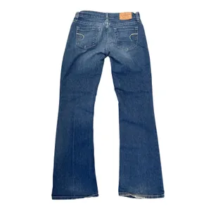 American Eagle Low Rise Y2K Bootcut Jeans Medium Wash Blue Denim Size 4 Reg thumbnail 4